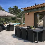 Mediterraneenne Avec Piscine Et Jardin וילה
