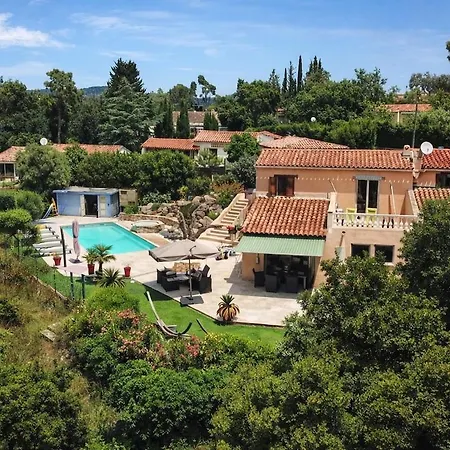 Mediterraneenne Avec Piscine Et Jardin فيلة