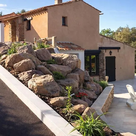Méditerranéenne Avec Piscine Et Jardin Villa
