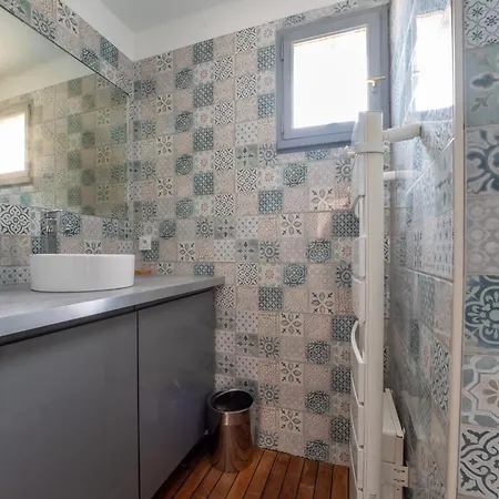 Mediterraneenne Avec Piscine Et Jardin فيلة