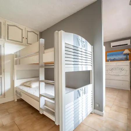 Mediterraneenne Avec Piscine Et Jardin Villa
