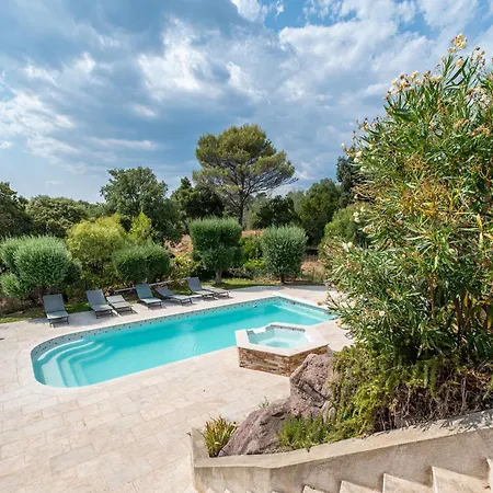 Mediterraneenne Avec Piscine Et Jardin فيلة Fréjus