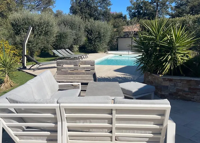 빌라 Mediterraneenne Avec Piscine Et Jardin *