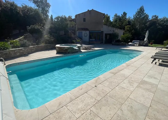 Mediterraneenne Avec Piscine Et Jardin 빌라
