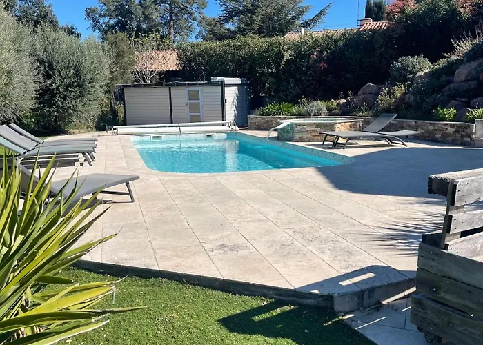 Mediterraneenne Avec Piscine Et Jardin 빌라 Fréjus